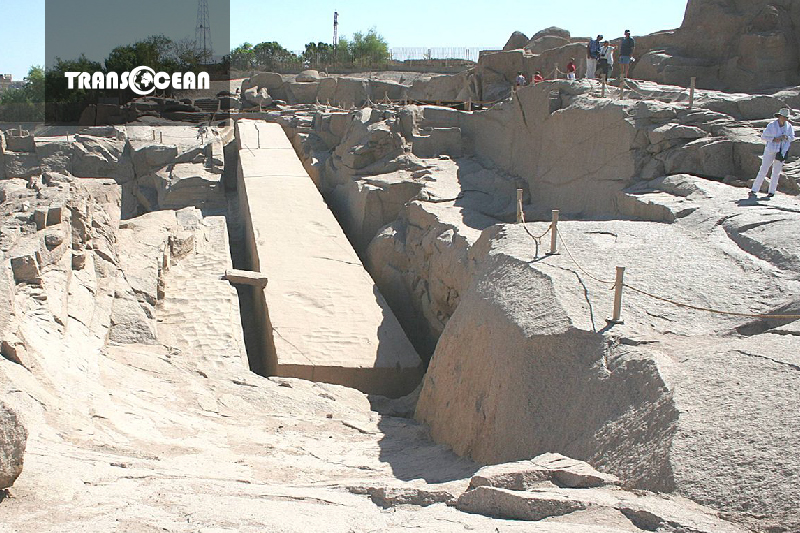 ĐÀI TƯỞNG NIỆM UNFINISHED OBELISK