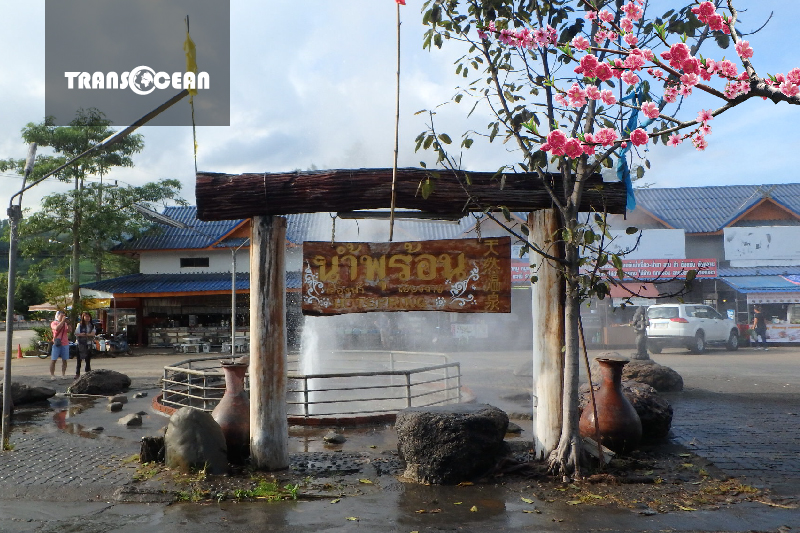Suối Nước Khoáng Nóng Mae Khachan