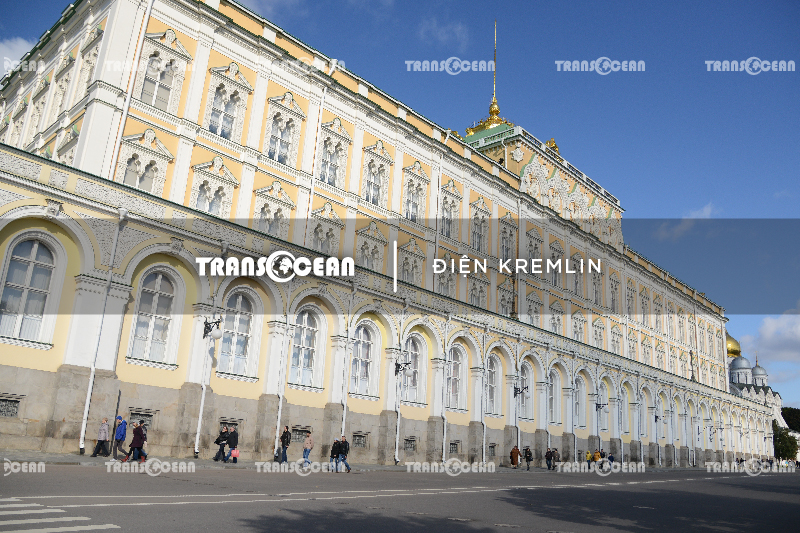 RUS 203 [Dien Kremlin]-01.jpg