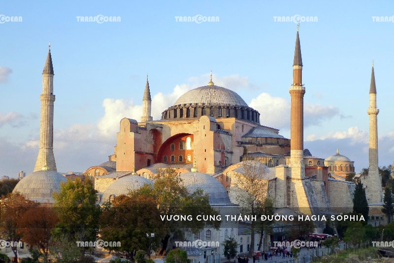 TUR 202 [Hagia Sophia]-01.jpg