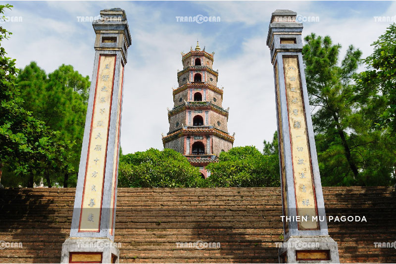 INB-717-[Thien-Mu-Pagoda]-01.jpg