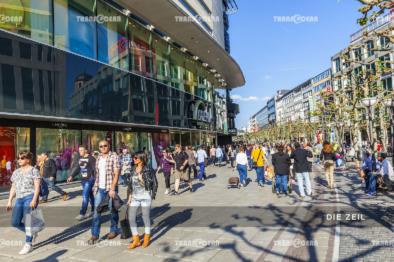 EU-318-[Die-Zeil]-01.jpg