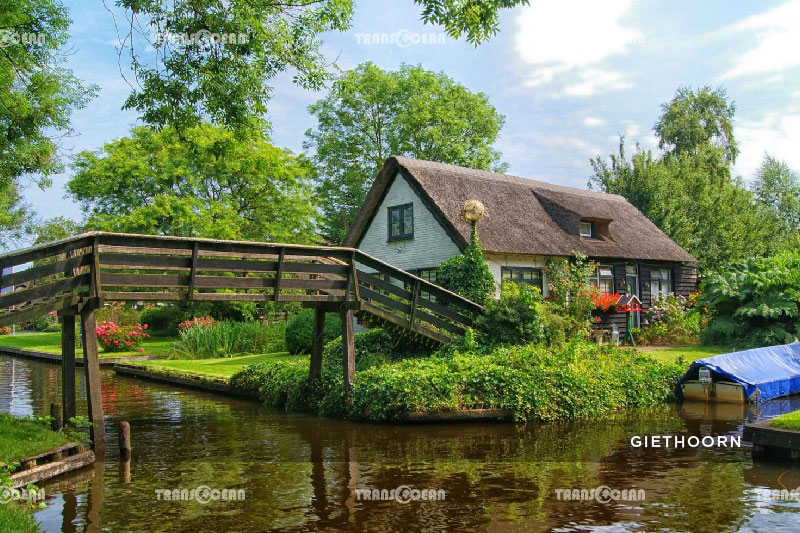 EU-325-[Giethoorn]-01.jpg