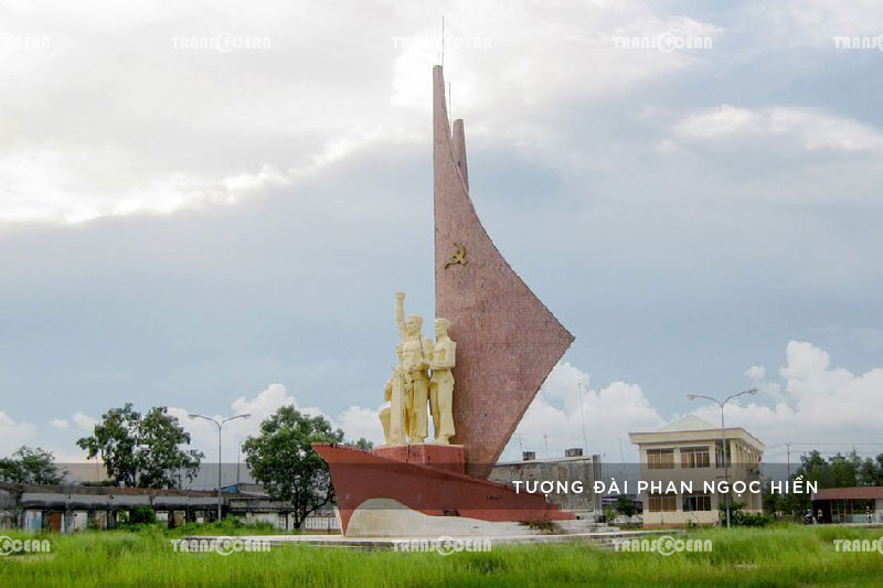 [INB]-MTa-704-[Phan-Ngoc-Hien]-01.jpg