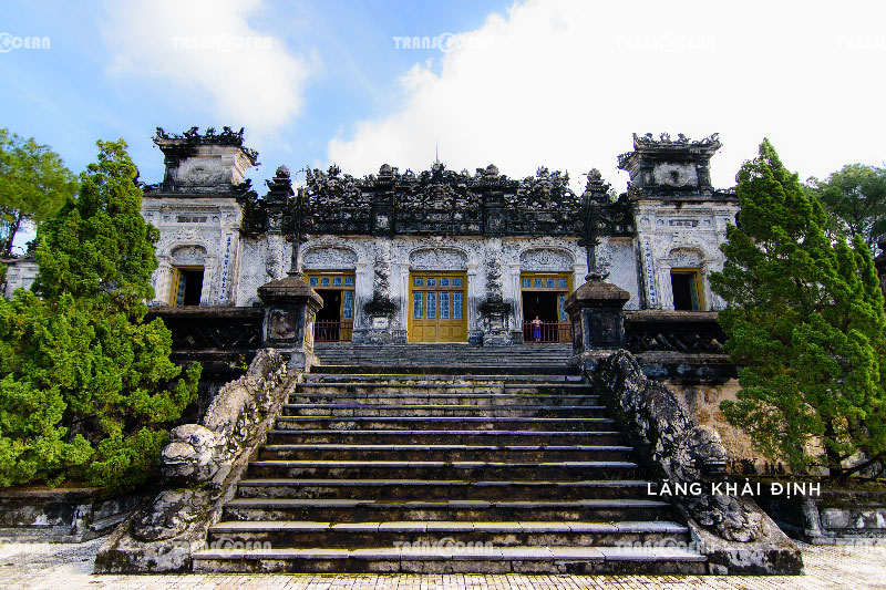 LANG KHAI DINH.jpg