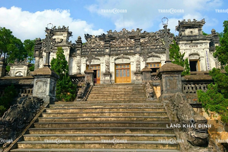 LANG KHAI DINH.jpg