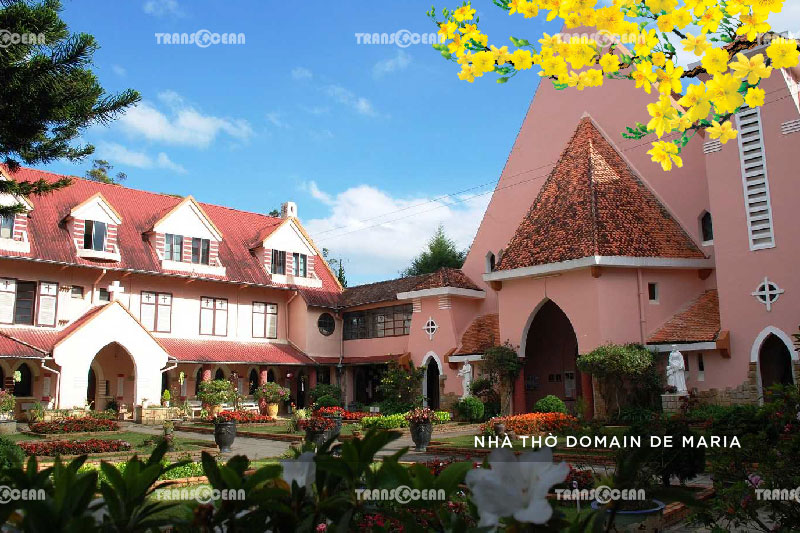 Nhà Thờ Domain De Marie.jpg