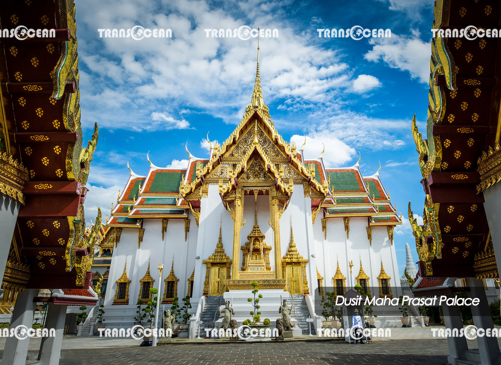 Dusit Maha Prasat Palace.jpg