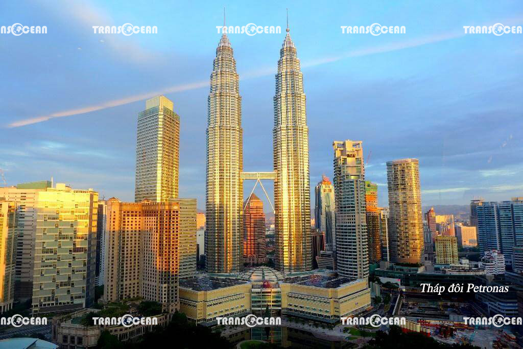Tháp đôi Petronas.jpg