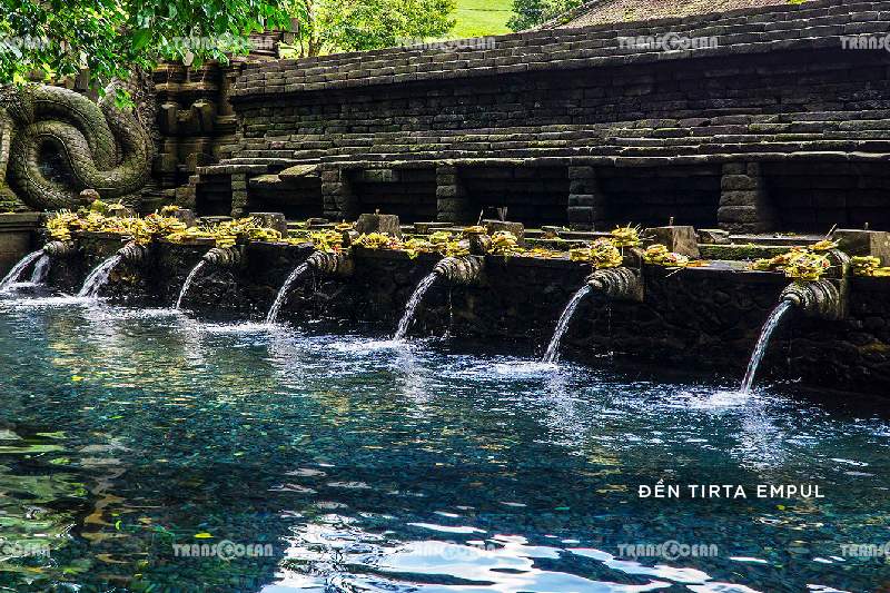 Tirtha Empul.jpg